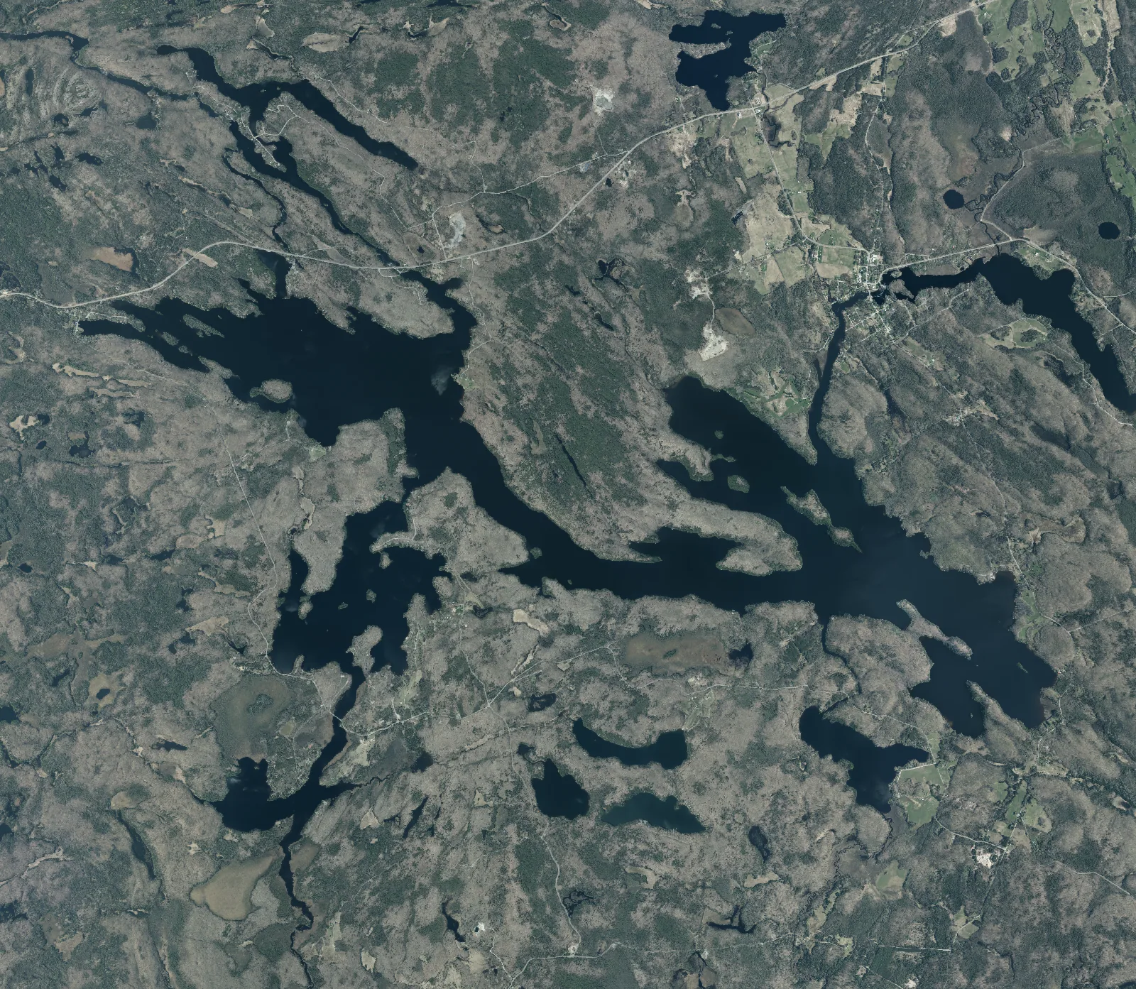 Aerial photograph of Ahmic Lake.