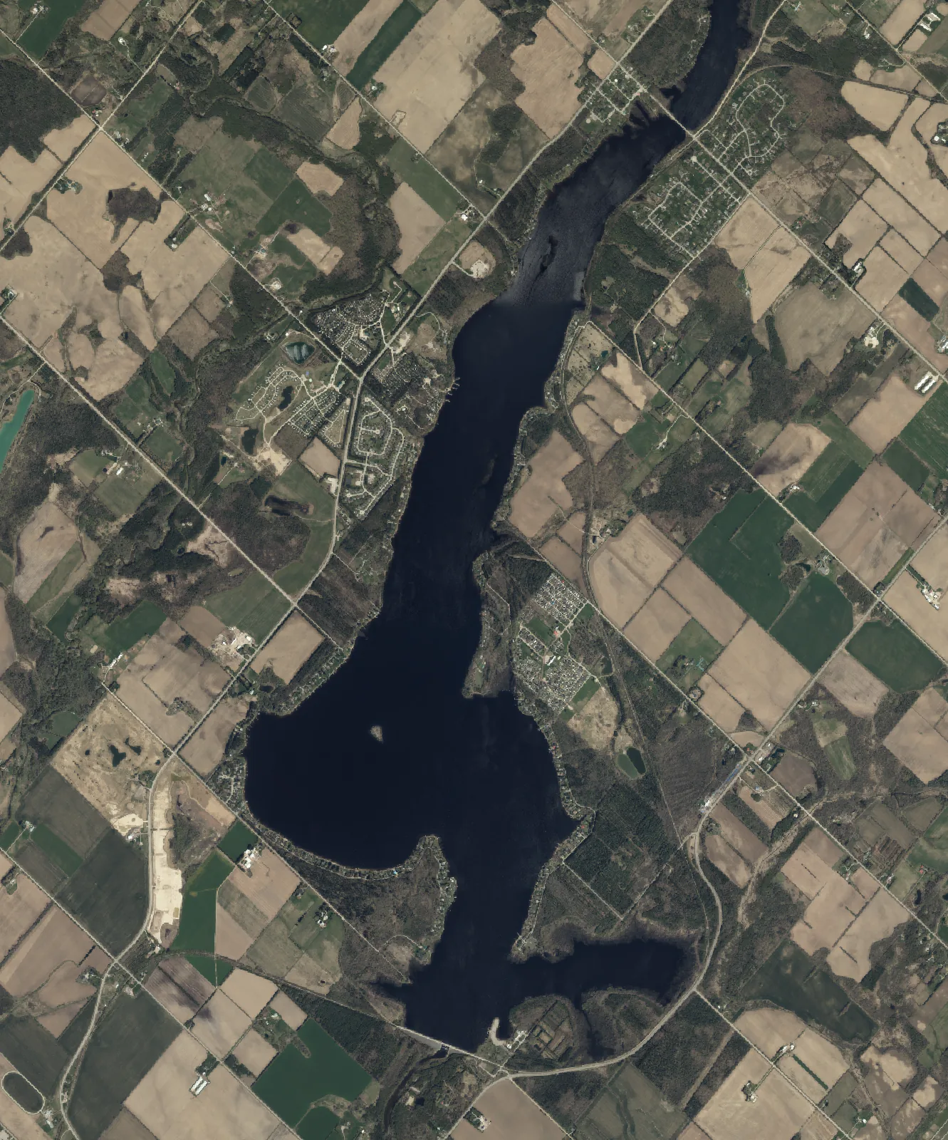 Aerial photograph of Lake Belwood.