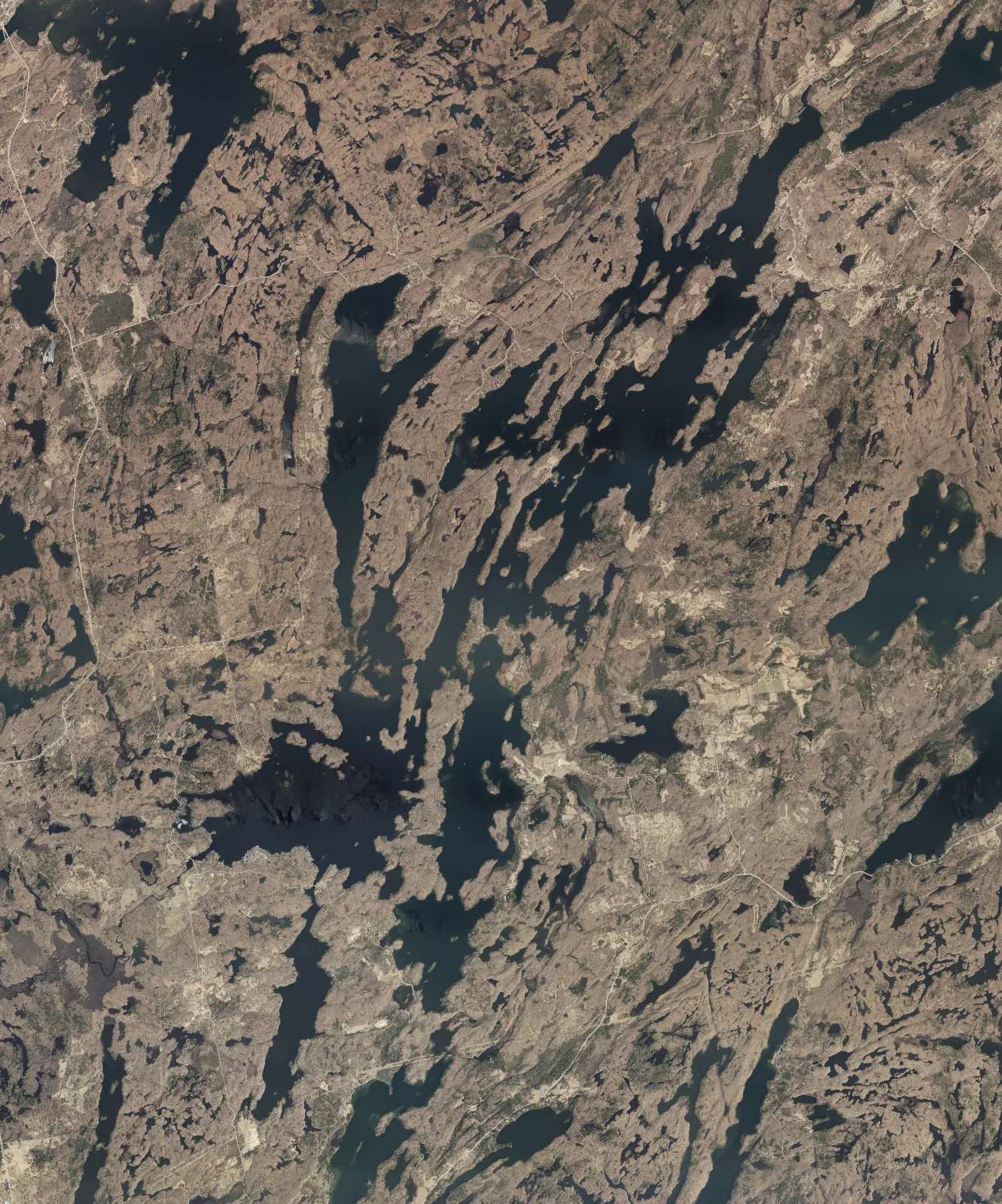 Aerial photograph of Bobs Lake.