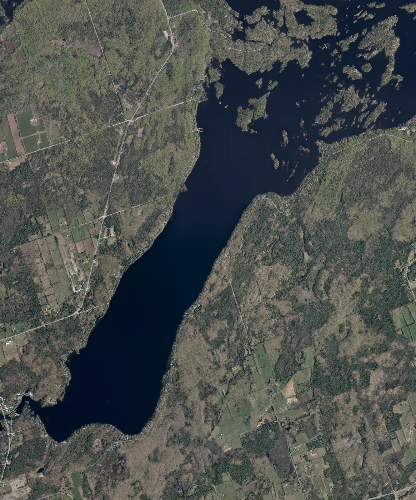 Aerial photograph of Clear Lake.