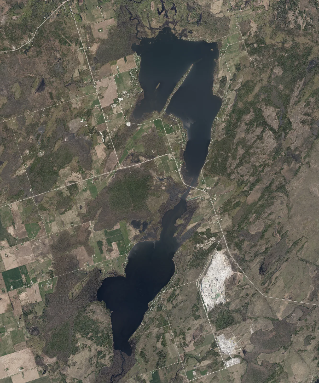 Aerial photograph of Dalrymple Lake.
