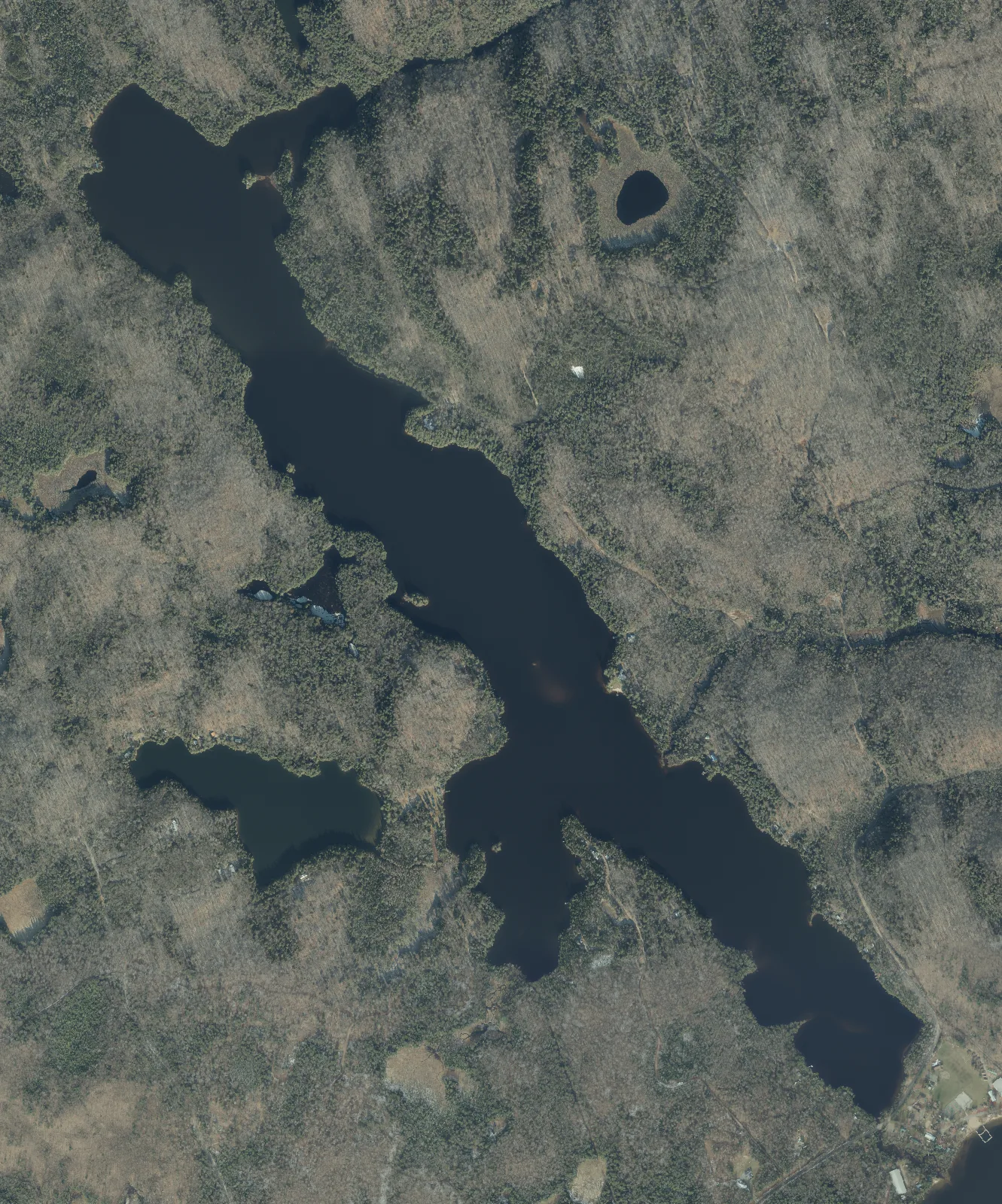 Aerial photograph of Dotty Lake.