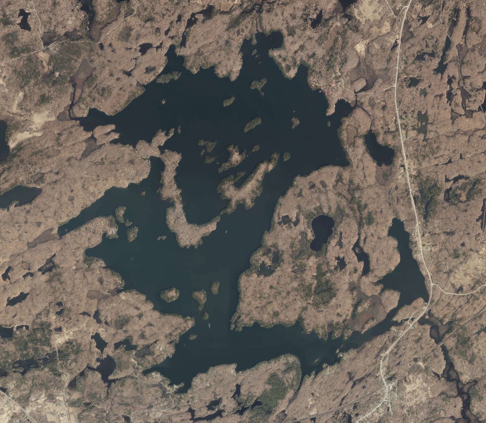 Aerial photograph of Eagle Lake.