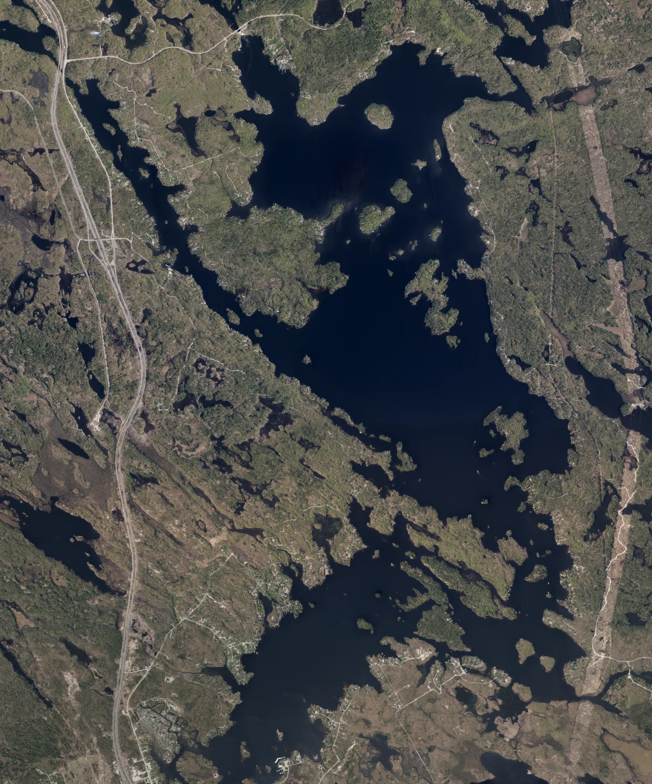Aerial photograph of Gloucester Pool.