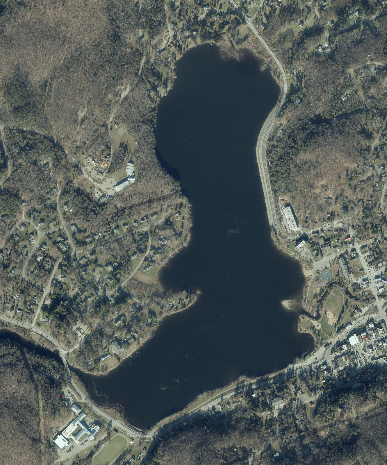 Aerial photograph of Head Lake.