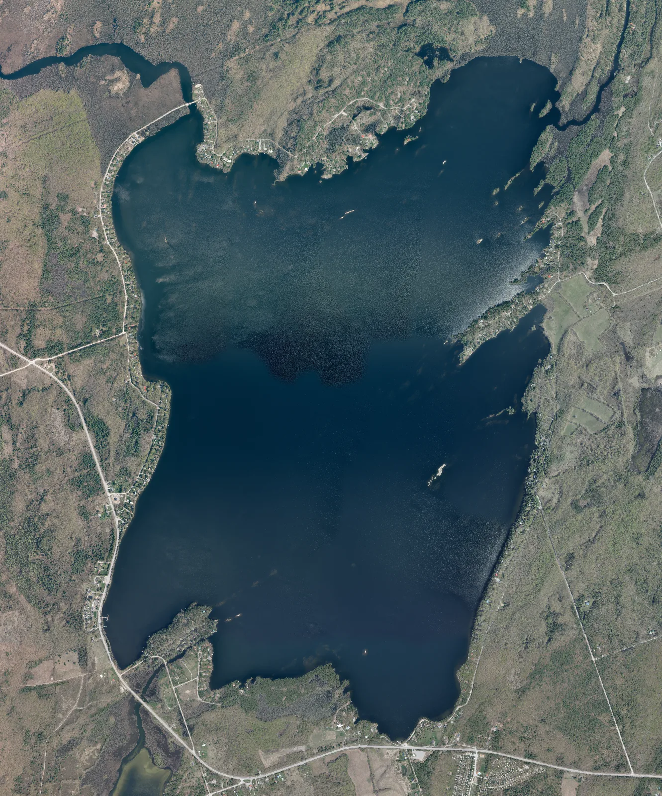 Aerial photograph of Head Lake.