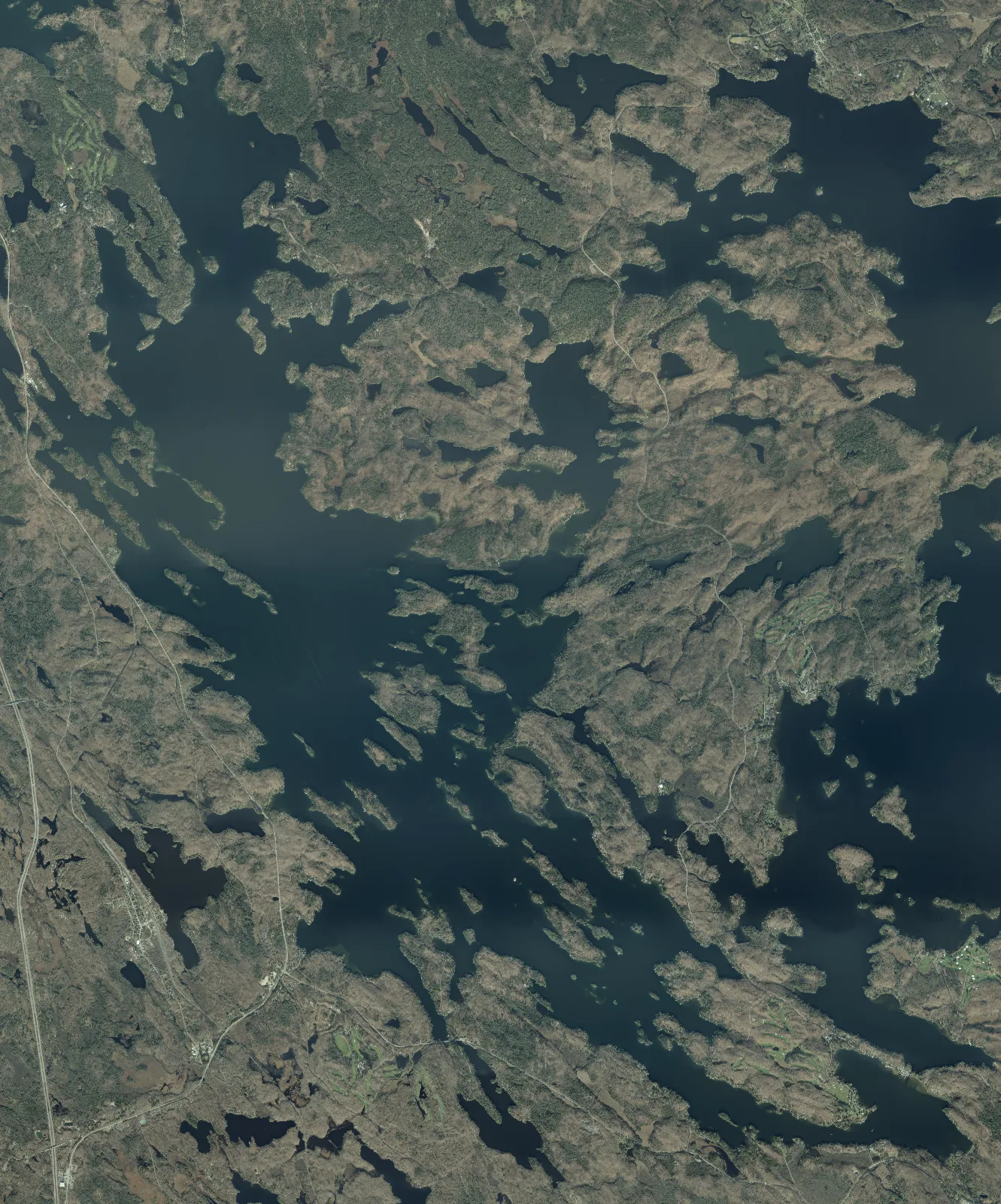 Aerial photograph of Lake Joseph.