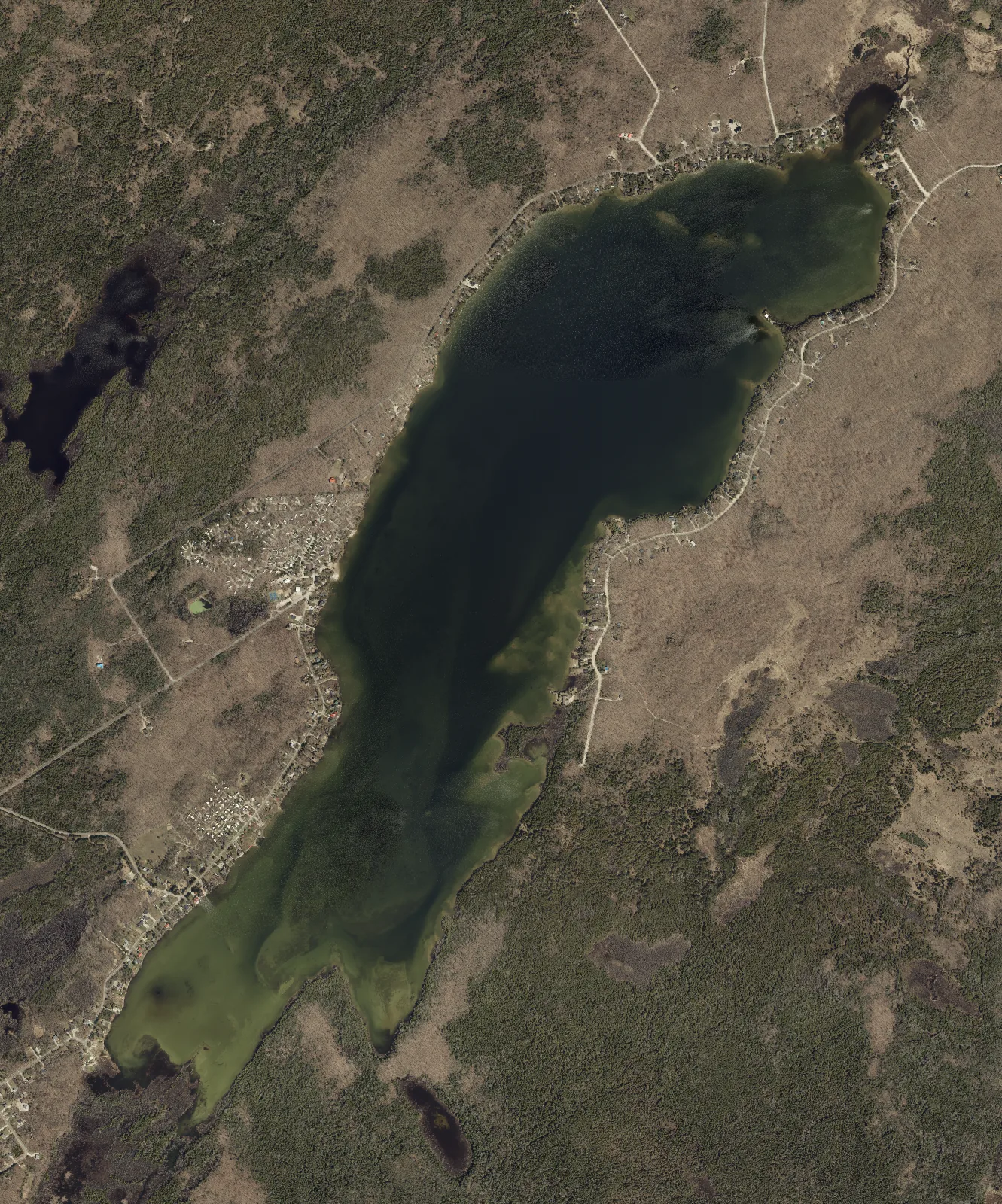 Aerial photograph of Miller Lake.