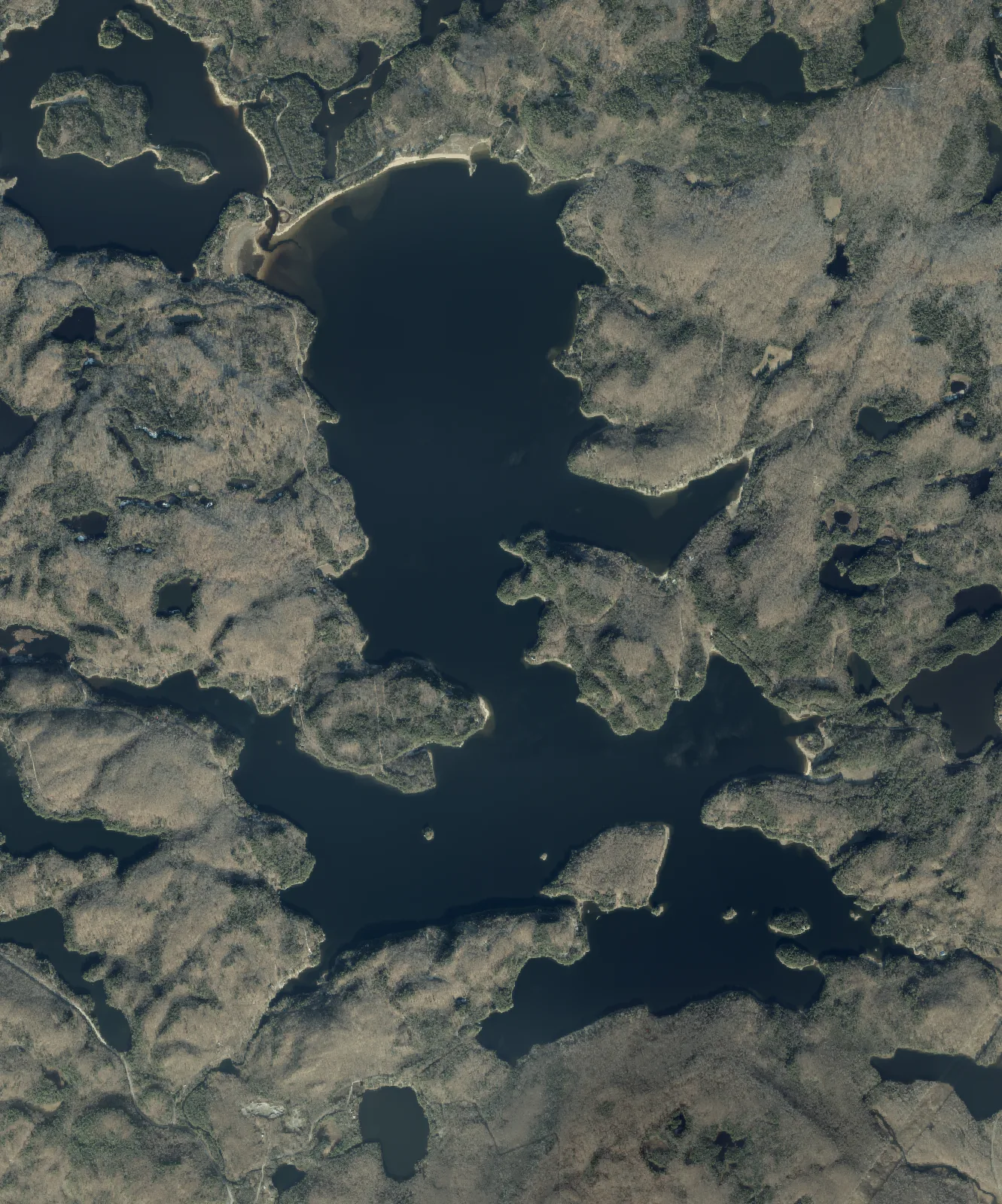 Aerial photograph of Redstone Lake.