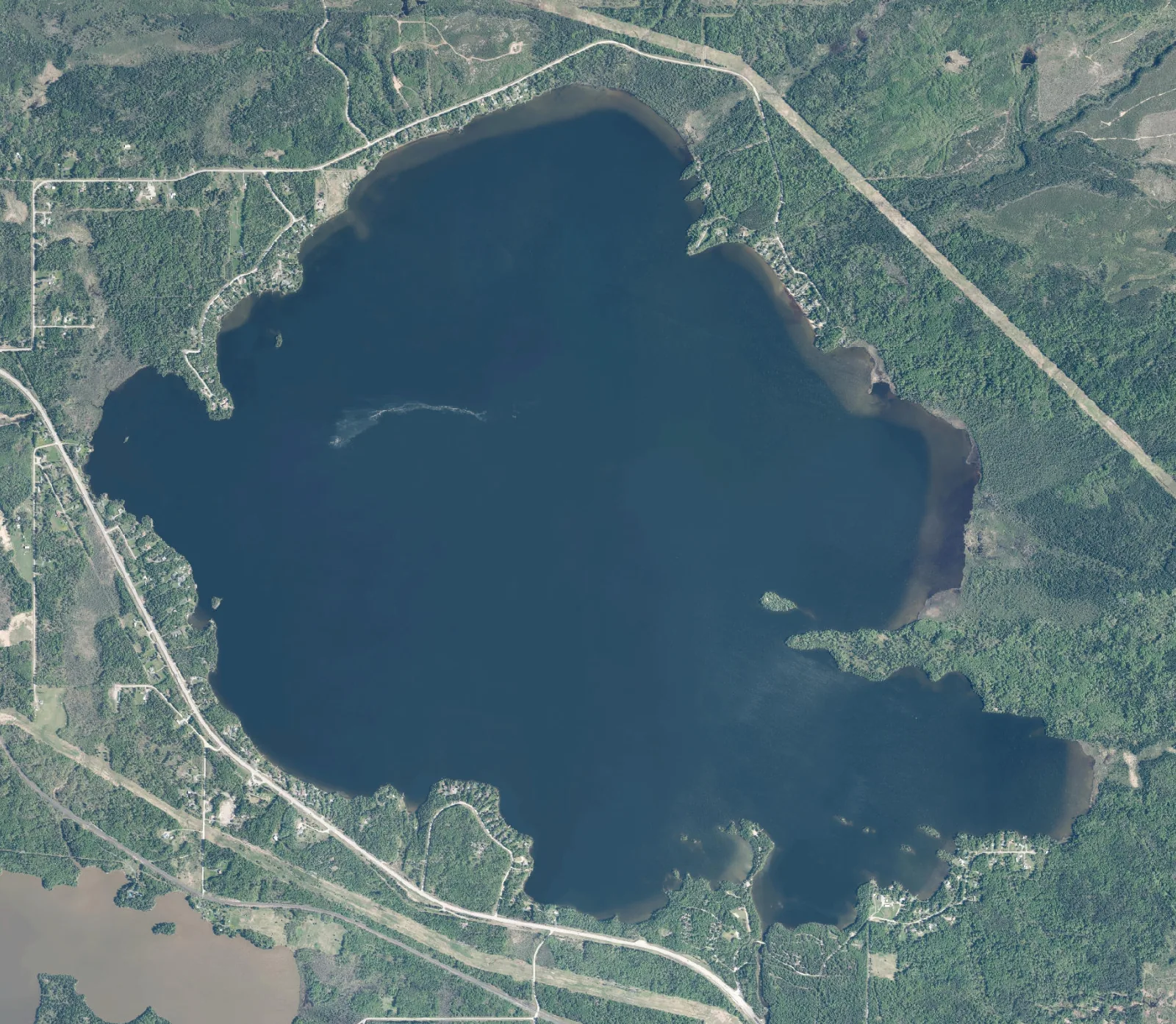 Aerial photograph of Thunder Lake.